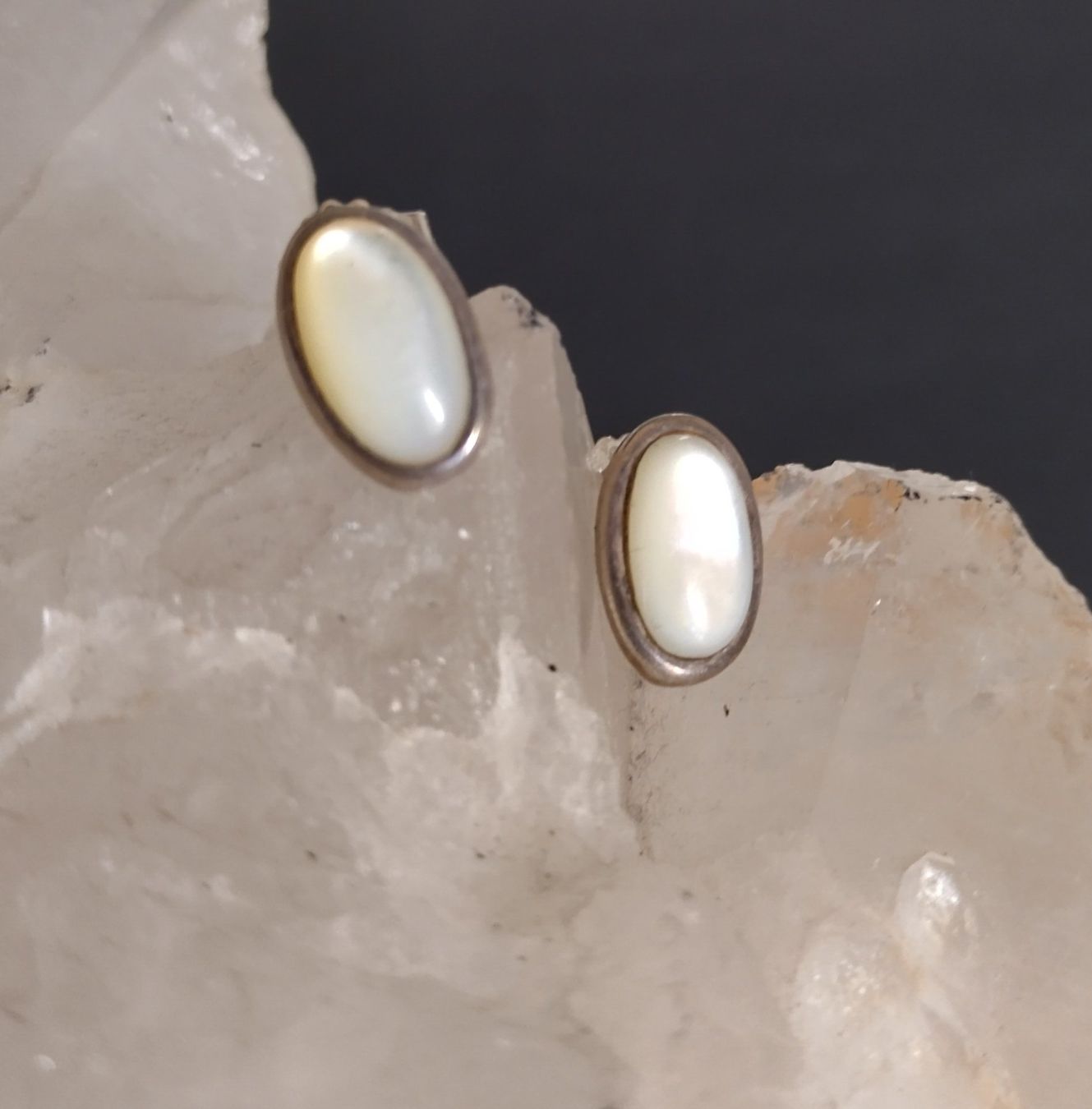 Ohrringe & -stecker: VINTAGE OHRRINGE SILBER 925 MIT PERLMUTT – Gebraucht aus Romanshorn von Glitzer-Paradies