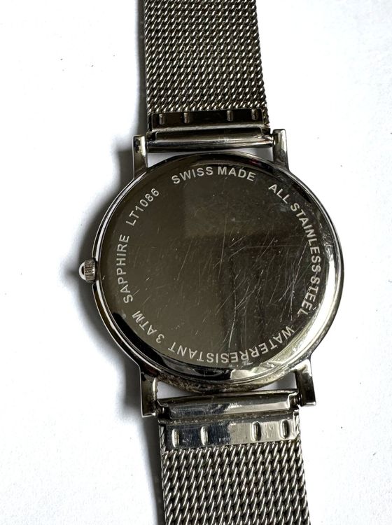 Orologi: Le Temps Damenuhr Perlmutt Zifferblatt Saphir Glas Edelstahl – Usato da Hombrechtikon venduto da Oldclock 1