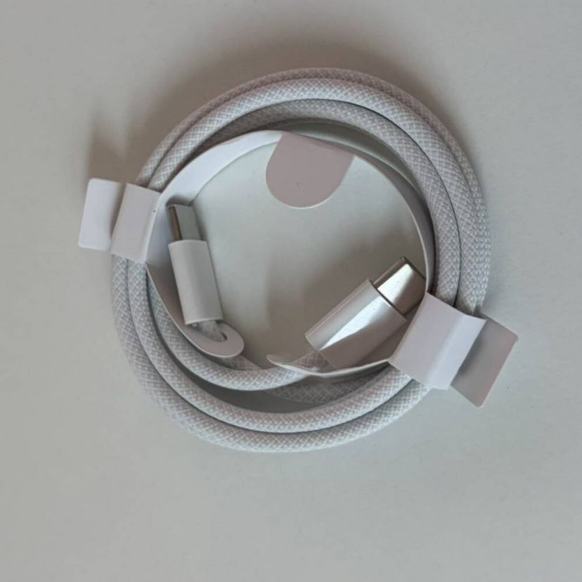 Caricabatterie: Fil de chargeur usb-c  – Nuovo (secondo la descrizione) da Le vaud venduto da mxl_ygg2