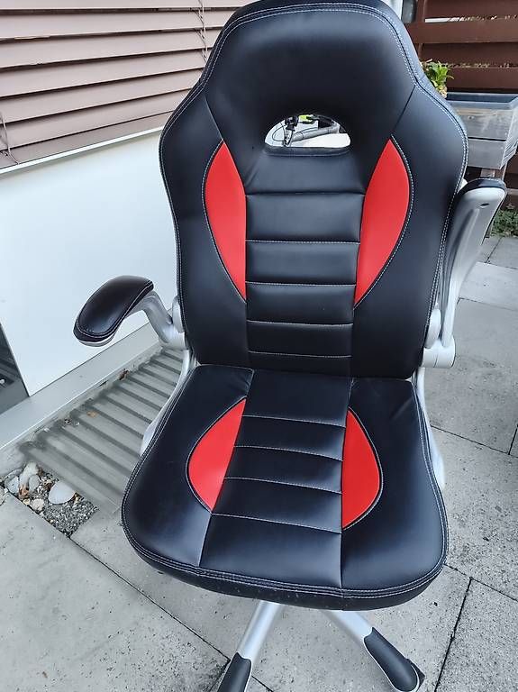 Chaises: Gamer Stuhl – D'occasion à Bätterkinden par hjr_szg8 1