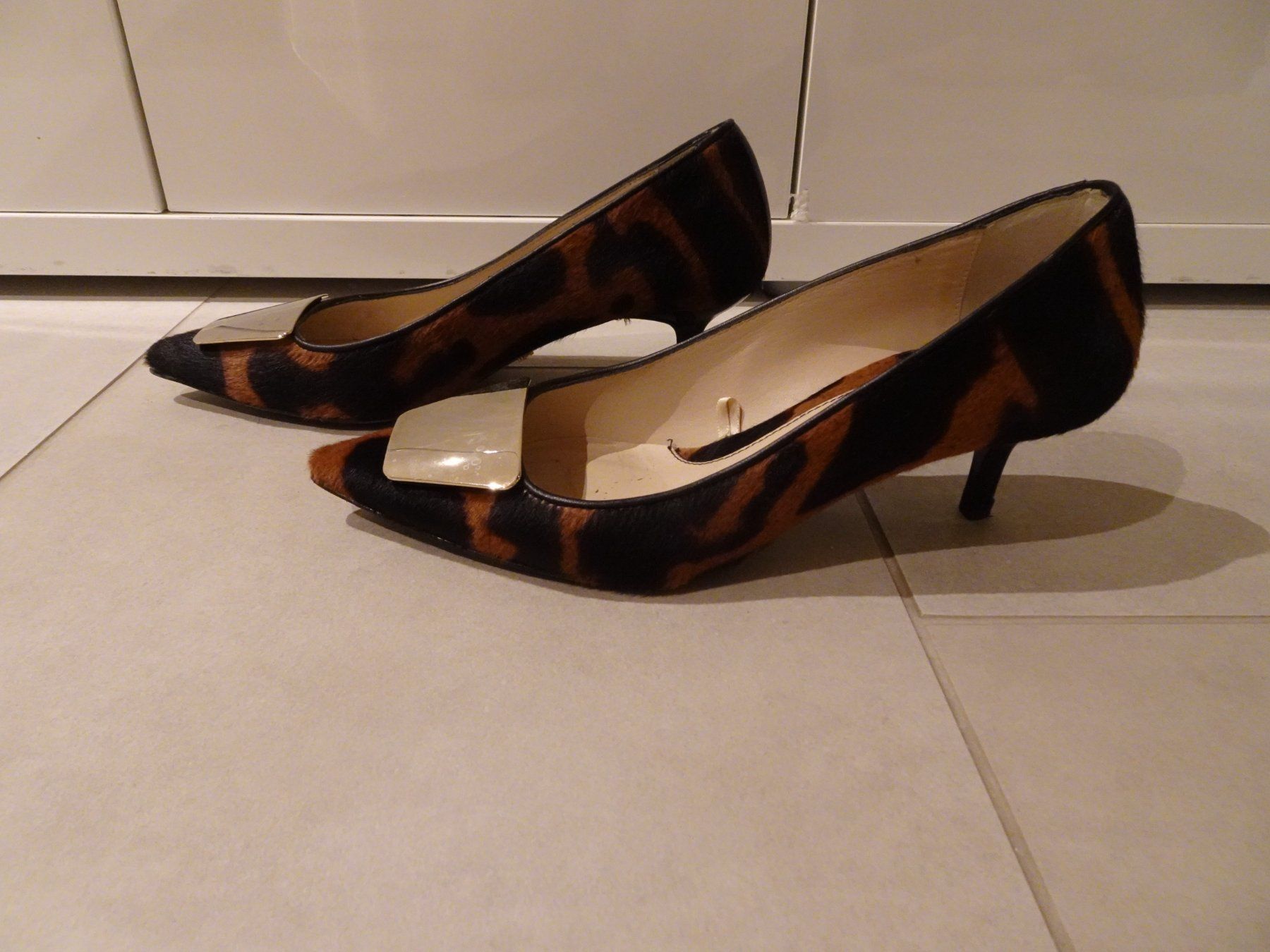 Scarpe da donna: Hübsche Pumps UTERQUE Spanien Gr. 36 - 240438 – Usato da Küssnacht am Rigi venduto da Schuhe-Secondhand 4