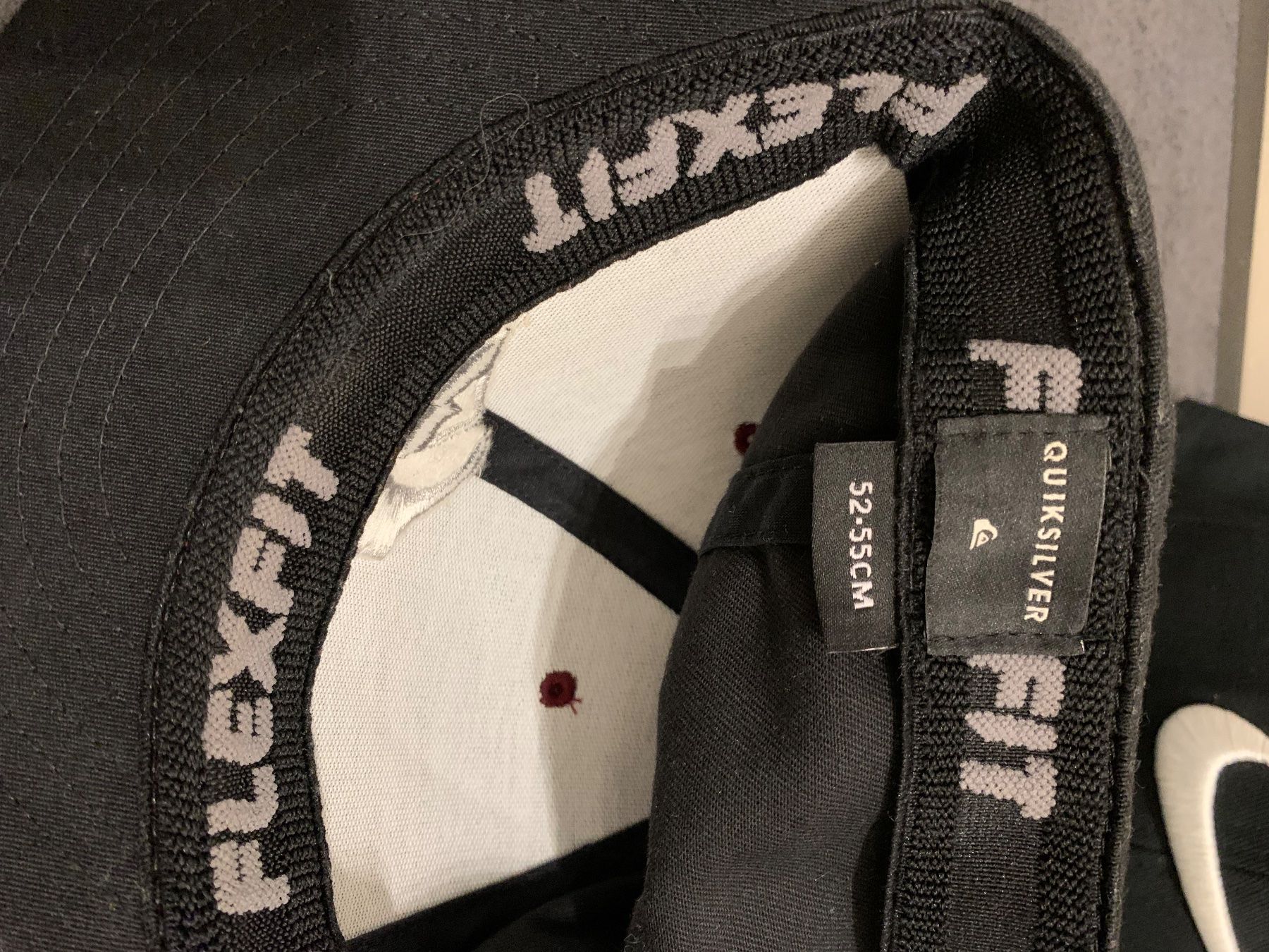 Copricapi, berretti & cappellini: 3 Caps: Nike, NHL Ducks, Quicksilver – Usato da Kreuzlingen venduto da jamie45 3