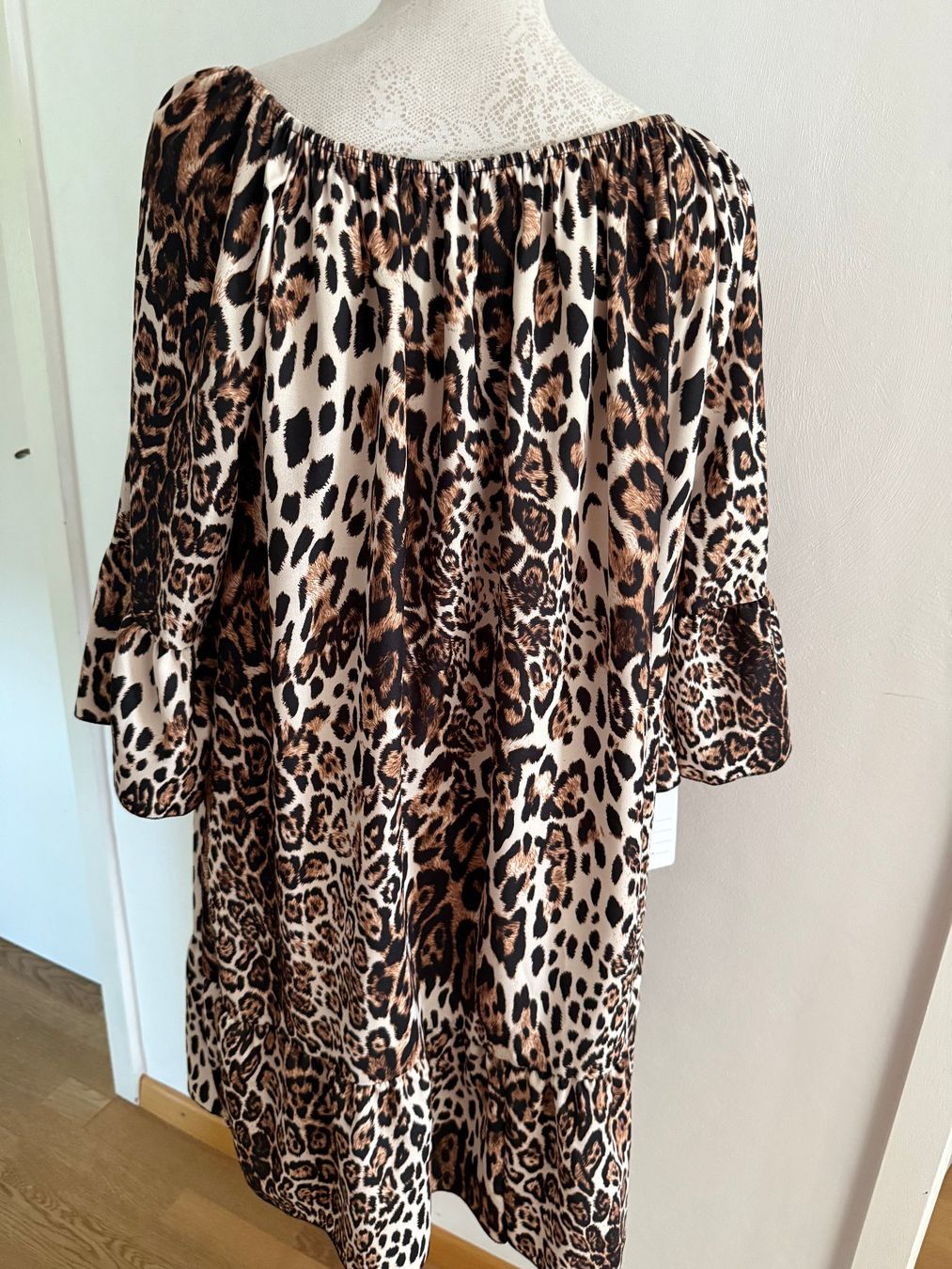 Kleider: Neu Leopardenkleid Tunika gr. 44 – Neu (gemäss Beschreibung) aus Kirchdorf AG von coco123 5