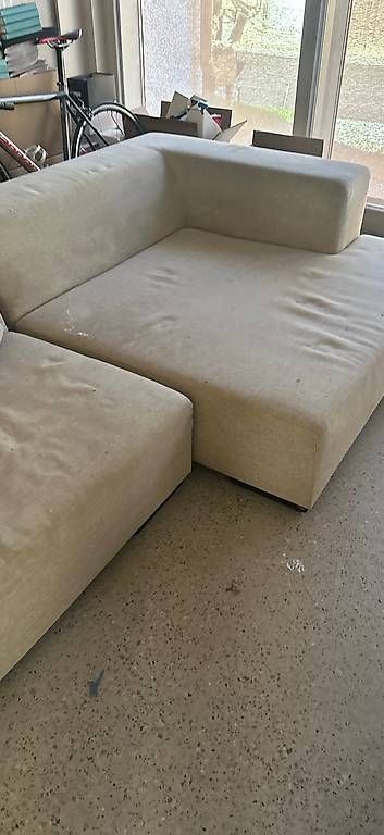 Sofas: Canapé avec un pouf  – Gebraucht aus Plan-les-Ouates von emma1981 1