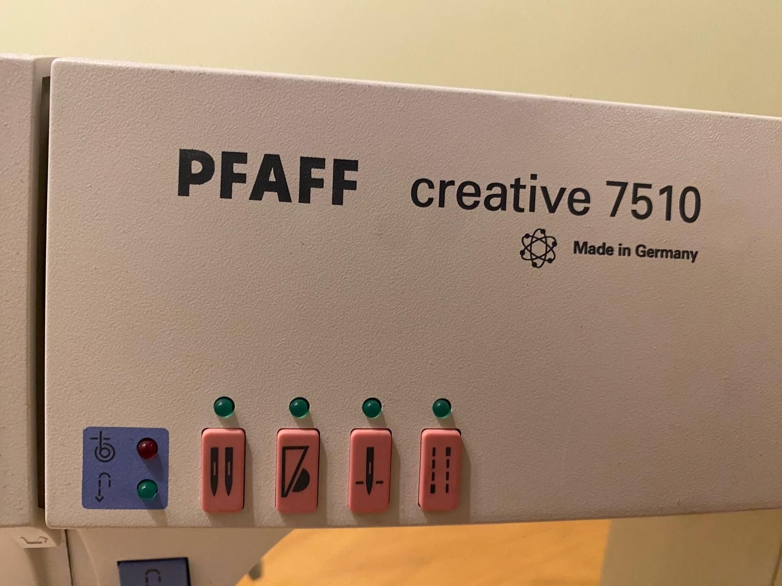 Pfaff Nähmaschinen: Pfaff Creative 7510 - Top Nähmaschine, sofort startklar! – Gebraucht aus Arth von Africa44 2