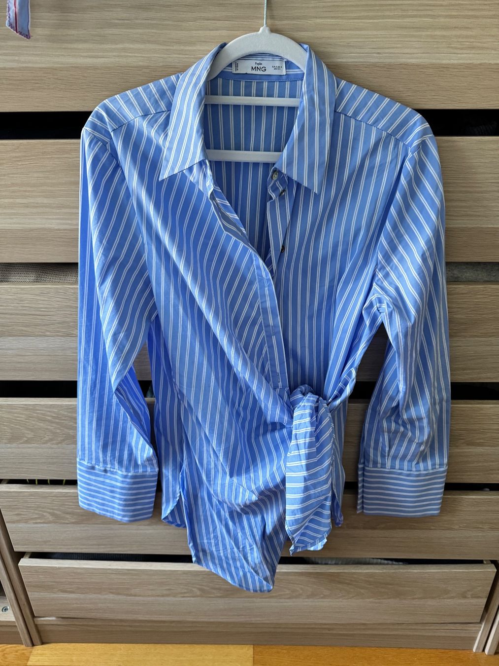 Mango Camicette: Mango blue stripes shirt S – Usato da Zürich venduto da Lovelyperfumes 2