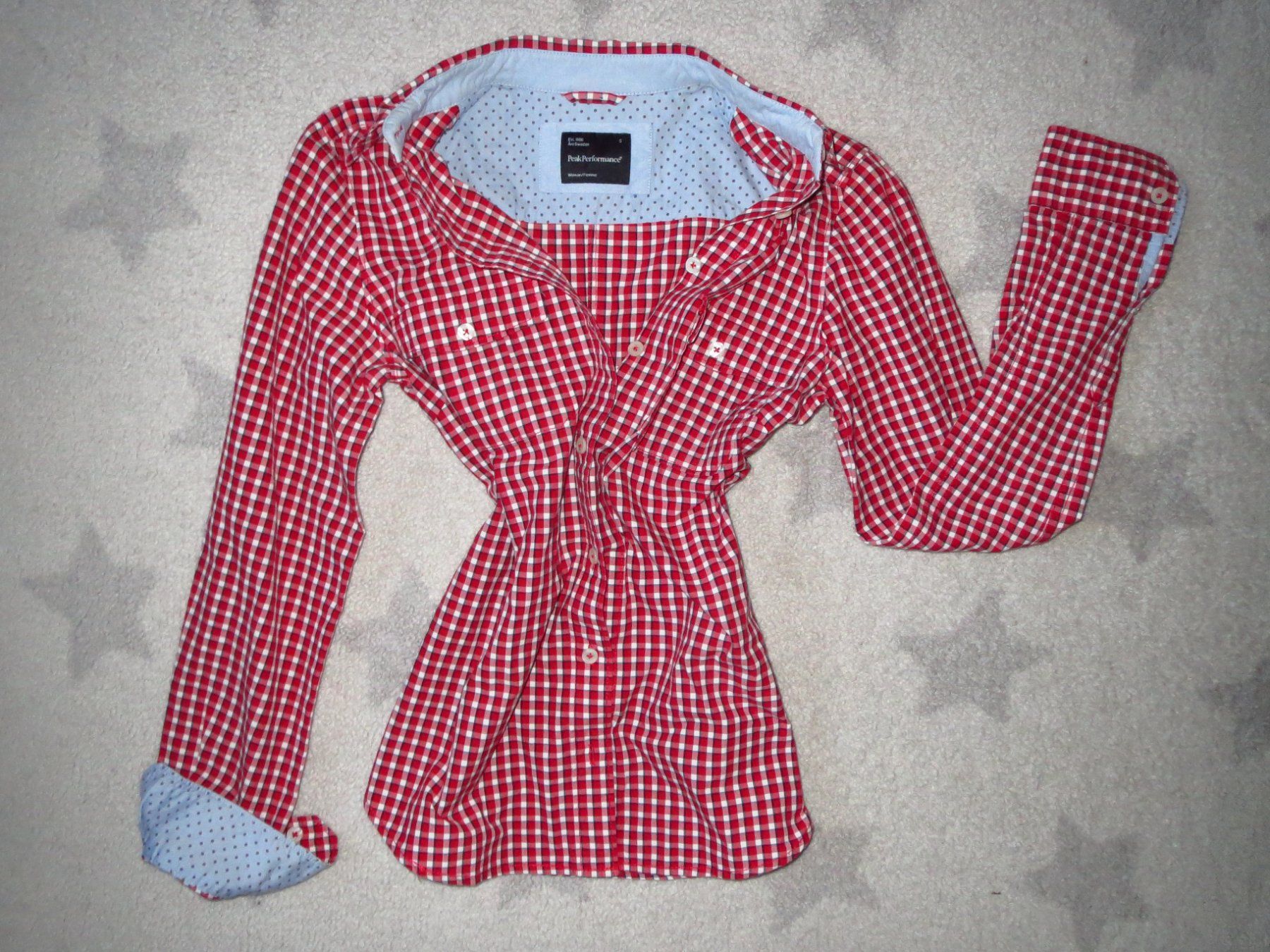 Peak Performance Camicette: NEUWERTIGE PEAK PERFORMANCE Damen Bluse Gr S – Usato da Kiental venduto da Anna8702 1
