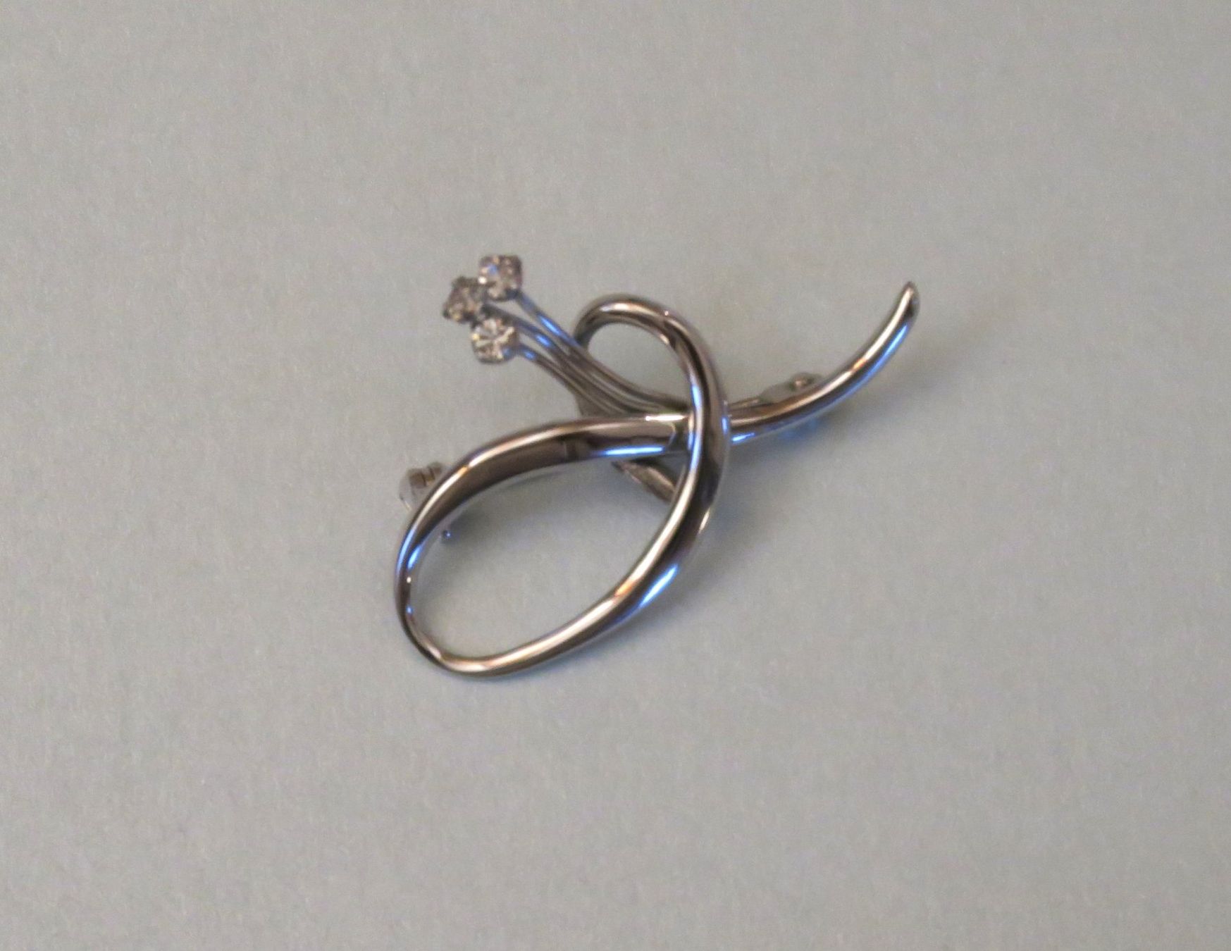 Broches & Aiguilles: Brosche mit Strasssteinen – D'occasion à Brittnau par marlenestone 2