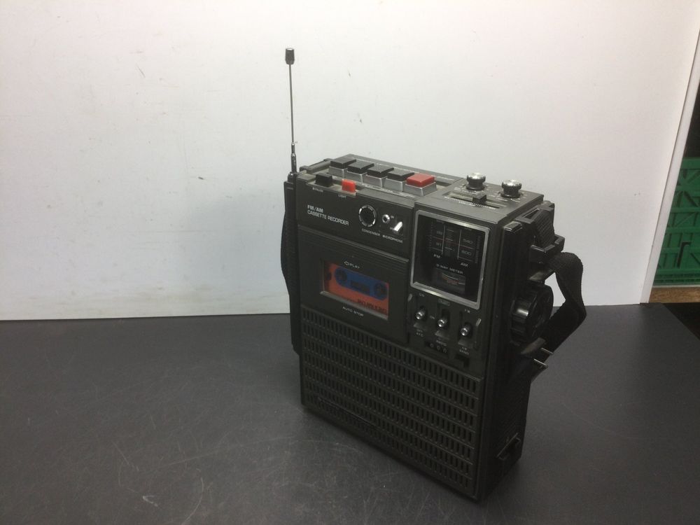 Gebrauchter Sanyo 3 Way Power FM AM Cassette Recorder Kaufen auf Ricardo