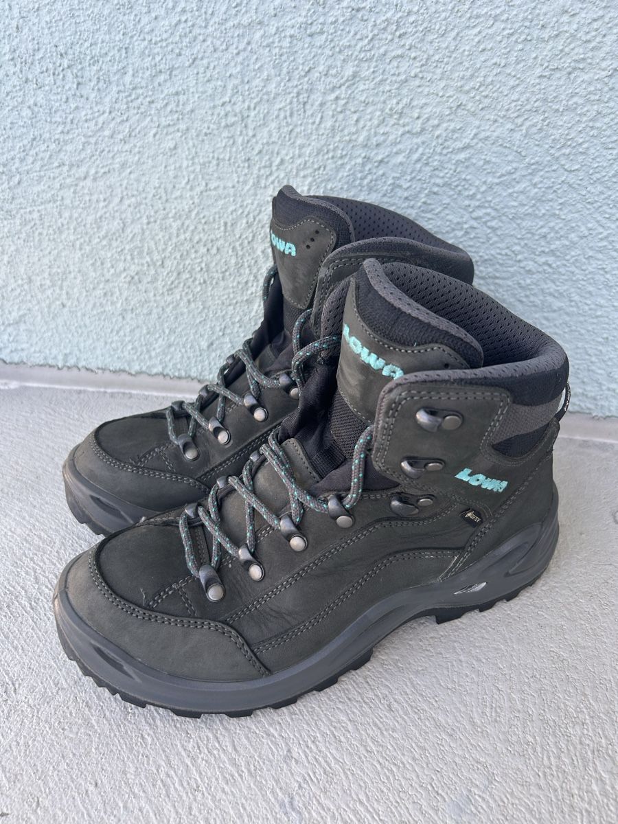 Lowa Damenschuhe: LOWA Wanderschuhe Gr. 38 – Gebraucht aus Hunzenschwil von happy07201