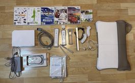 Nintendo Wii Console Bundle with Games and Accessories