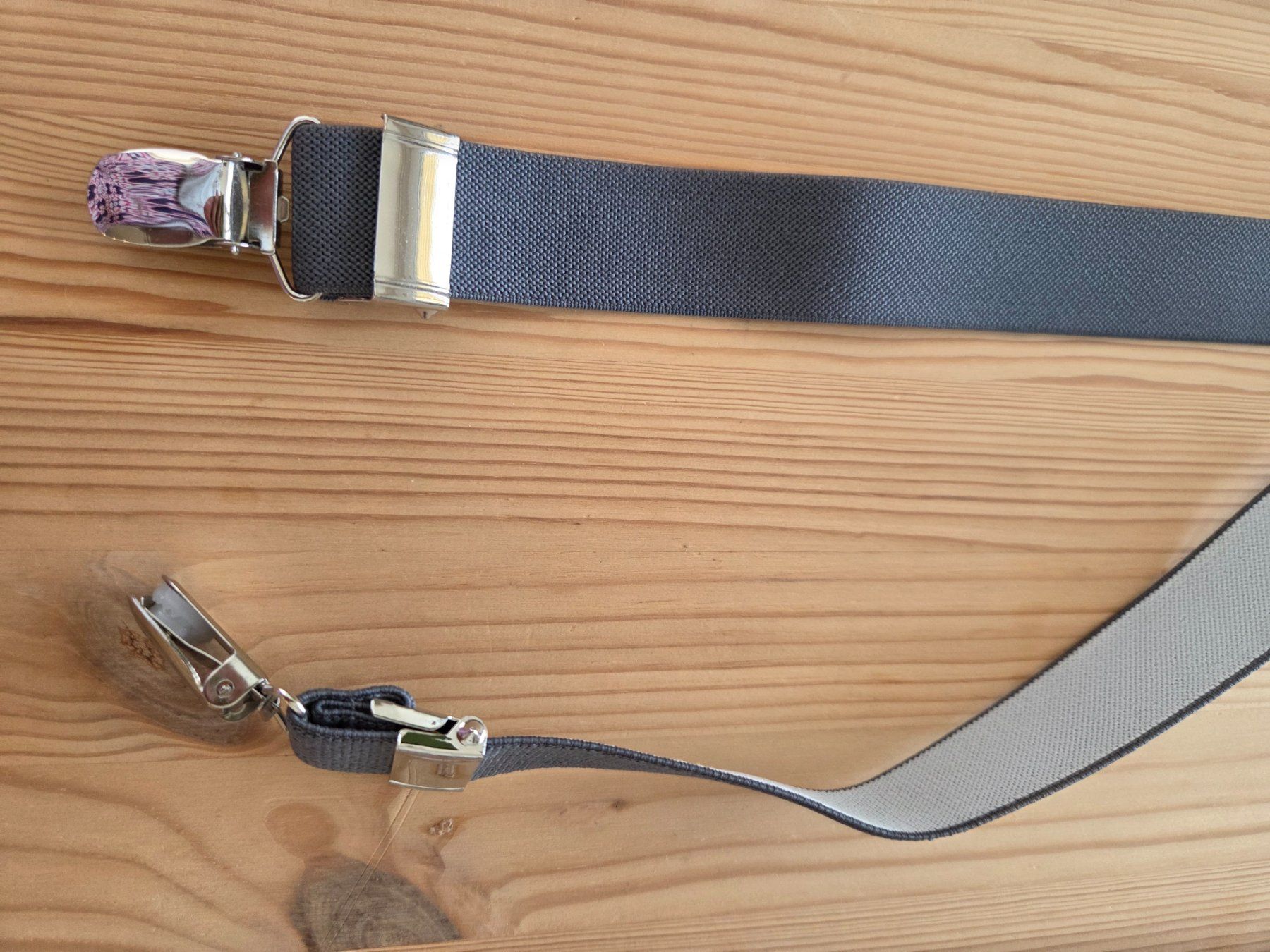 Altro in  Abbigliamento & Accessori: Hosenträger, grau – Usato da Liestal venduto da ITOlio 2