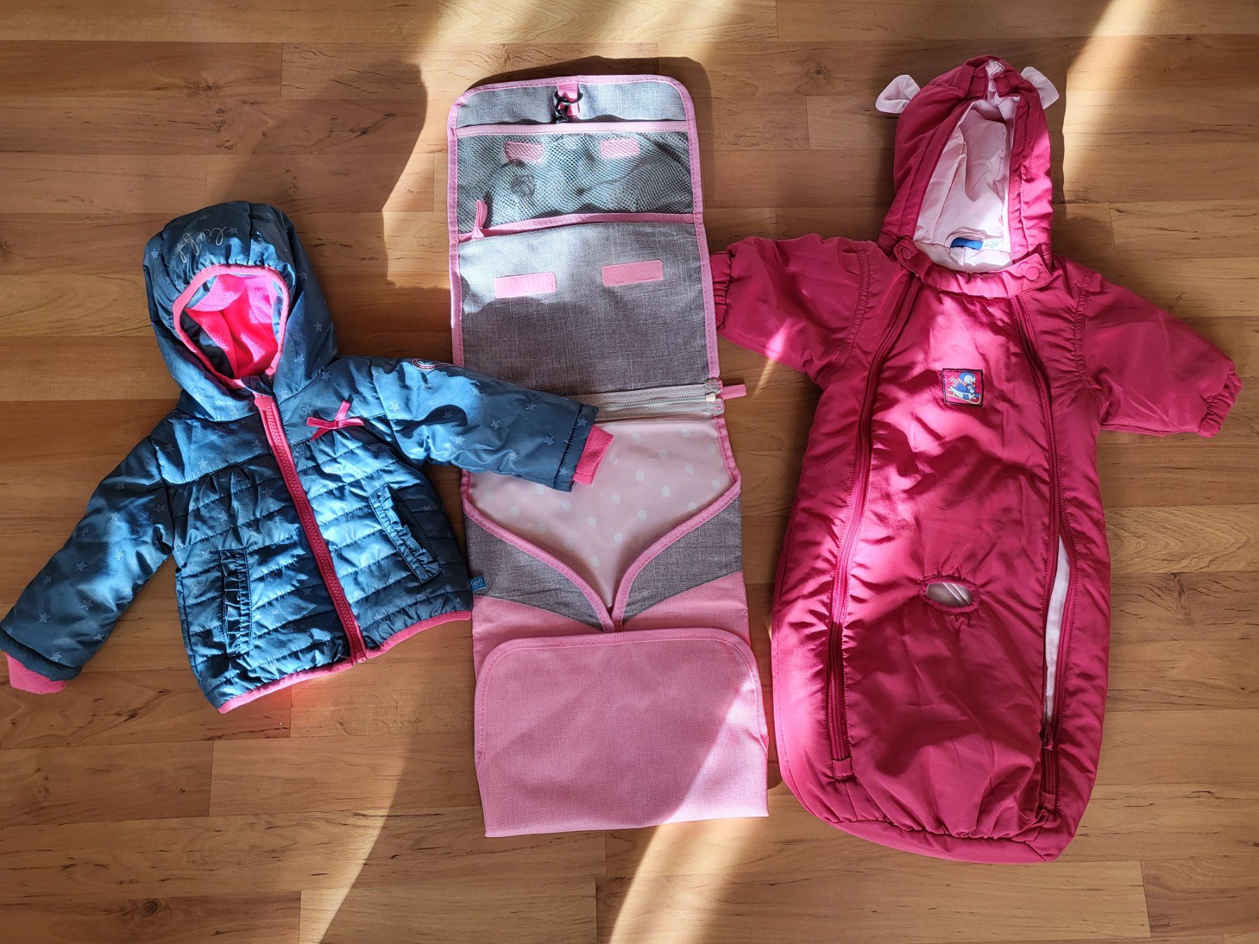 Lotti & Set di vestiti: Kleiderpaket 50 Teile Gr. 50/56 – Usato da Zwingen venduto da crazy84