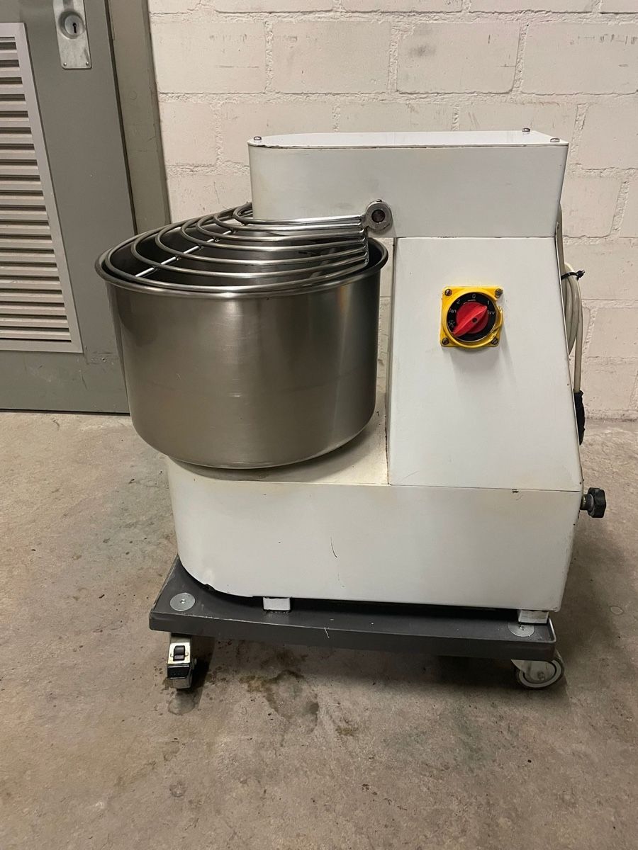 Elettrodomestici da cucina: Teigknetmaschine – Usato da Rupperswil venduto da Tinka88