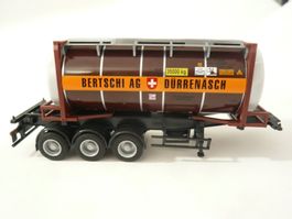 H0 AUFLIEGER MIT BERTSCHI CONTAINER NEU (A)