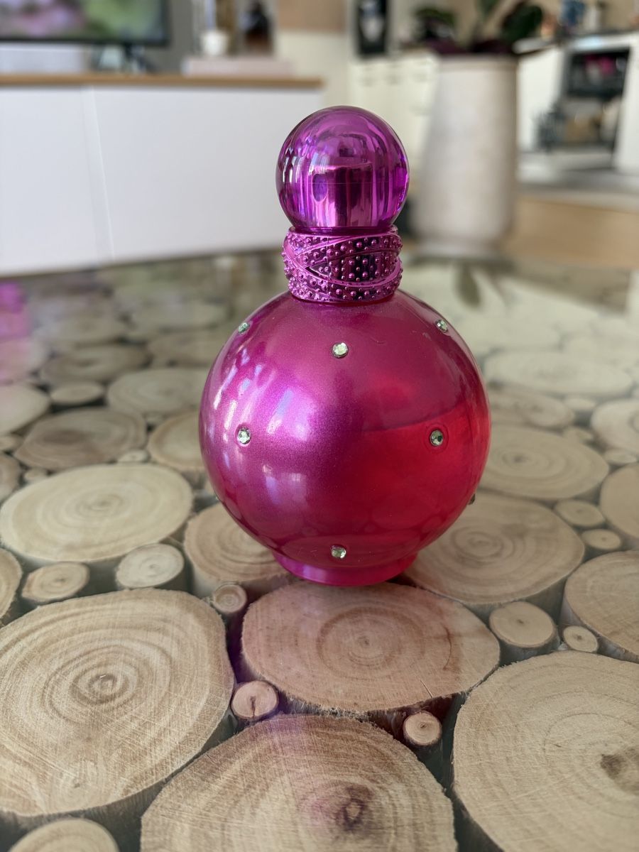 Parfum & Eau de Toilette: Britney Spears Fantasy 100ml Flasche – Gebraucht aus Brunnen von meme001