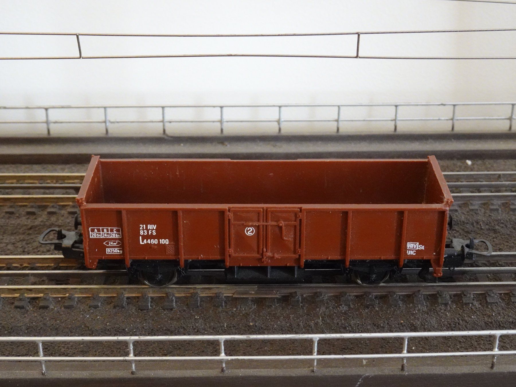 Lima Modellini di ferrovie: Lima 3174 - Offener Güterwagen der FS – Difettoso da Grossaffoltern venduto da berner85