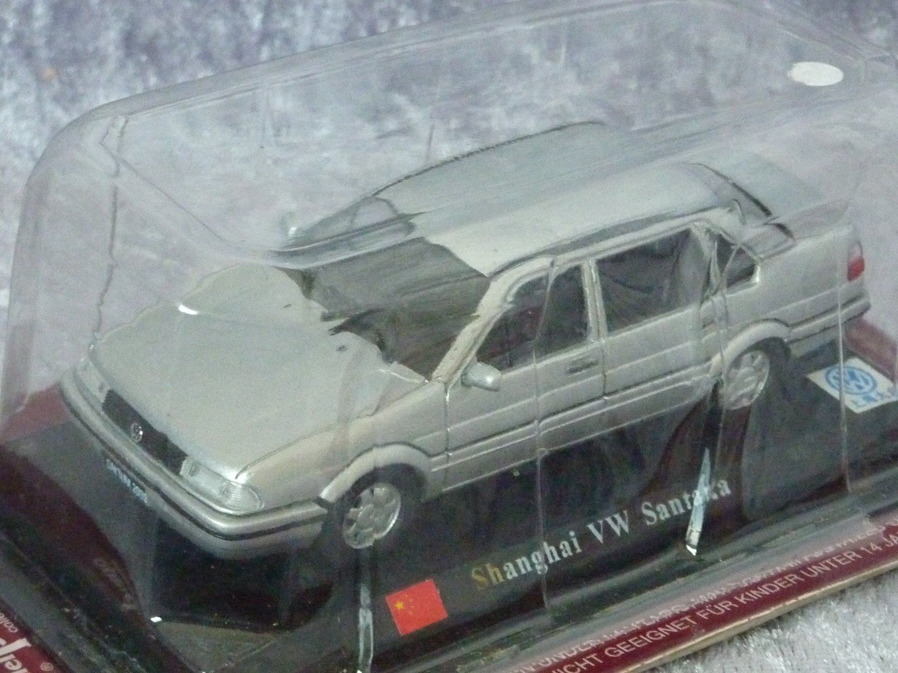 Volkswagen Modellini d'auto: VW Santana Shanghai  1:43 – Nuovo e nell'imballaggio originale da Dürrenäsch venduto da modellautos4you 1