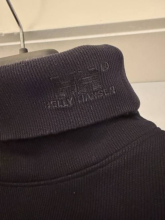 Maglioni & Felpe: Helly Hansen Rollkragen-Pullover / Skishirt Gr. S – Usato da Regensdorf venduto da Mozart79 1