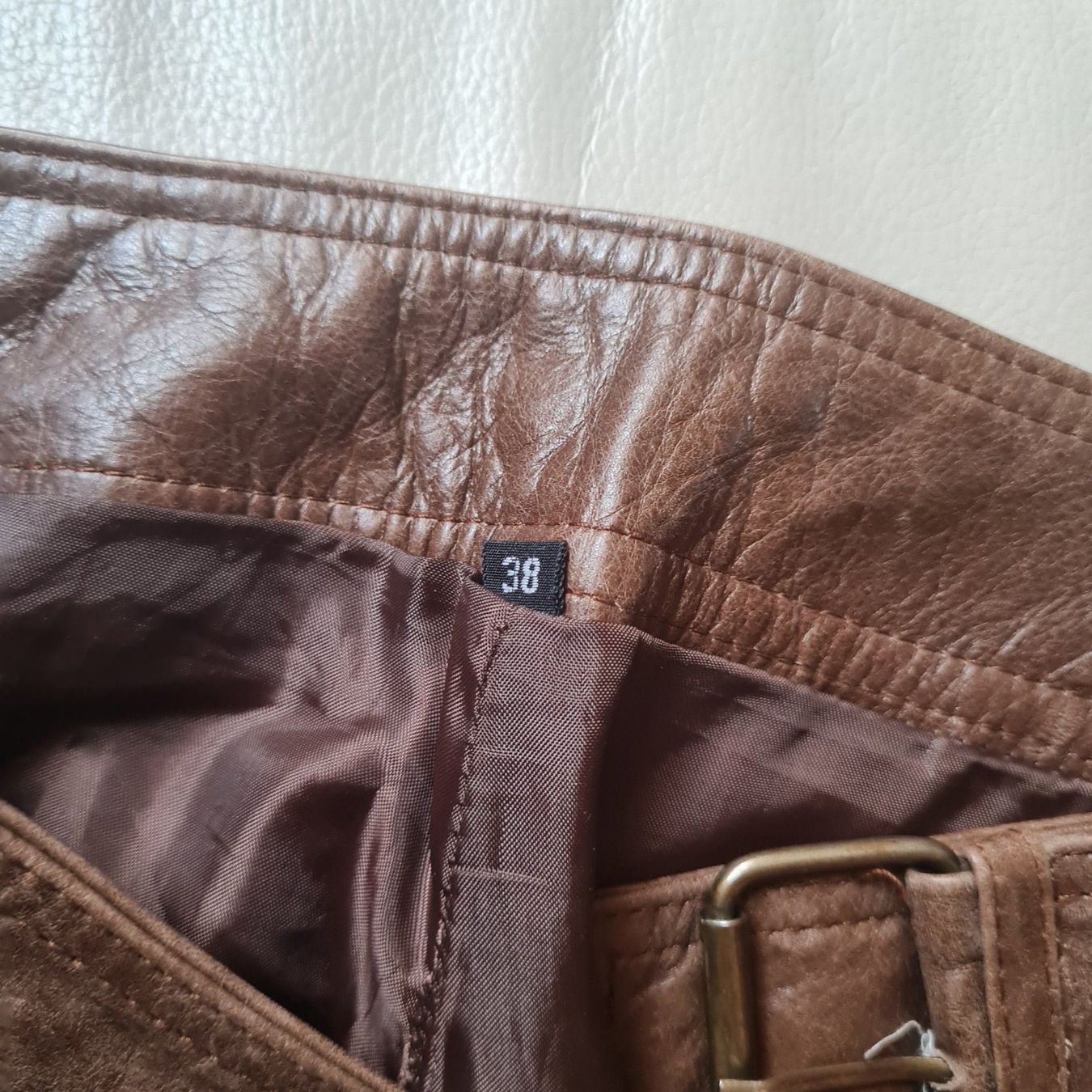 Pantalons: Lederhose in braun ,Grösse S – D'occasion à Coeuve par Nelly2 5