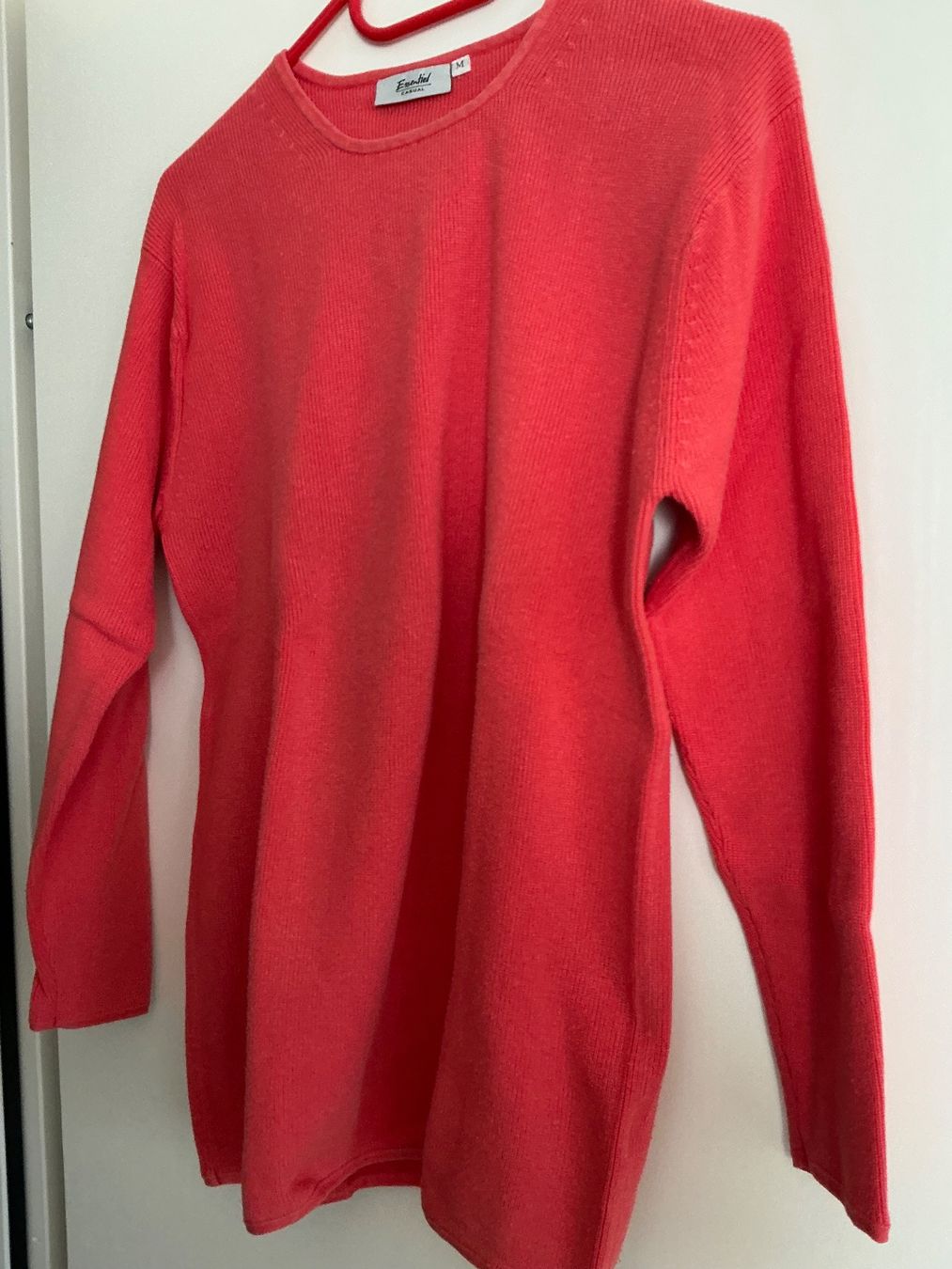Pullover & Sweatshirts: Essentiel Pullover / Grösse M – Gebraucht aus Dübendorf von Troll_88