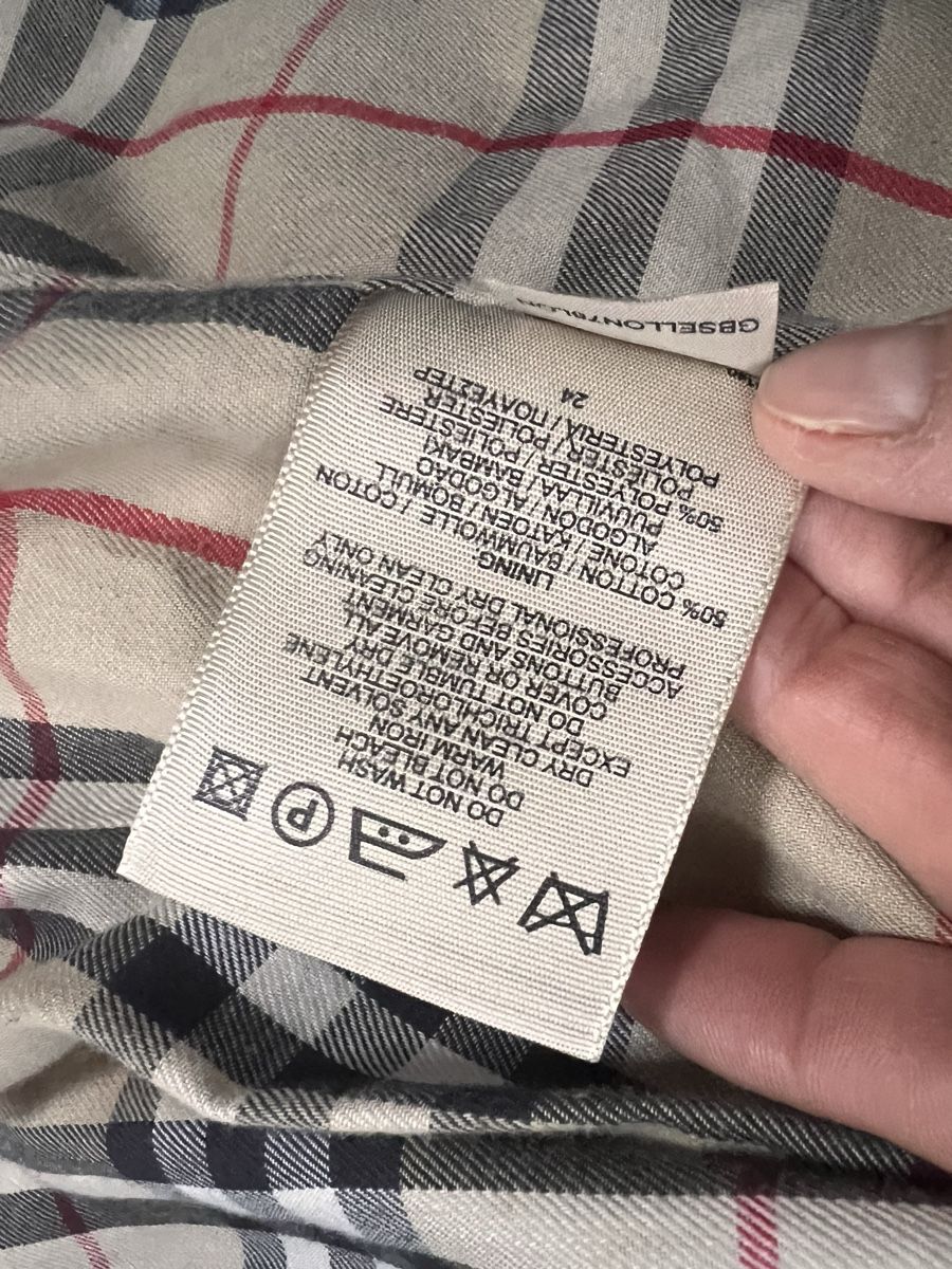 Burberry Cappotti: Trenchcoat Burberry, Gr. 36, schwarz – Usato da Solothurn venduto da Brini06 5