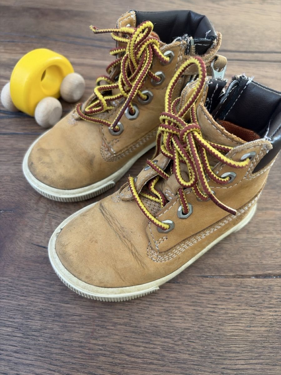 Timberland Schuhe für Jungen: Kinderstiefel Timberland Leder Grösse 22 – Gebraucht aus Luzern von jen_z22