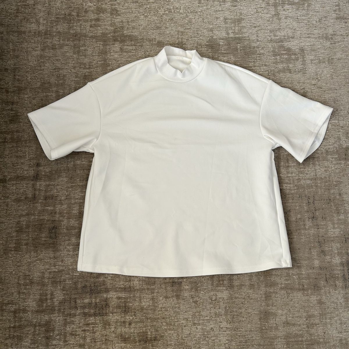 T-shirt: T-shirt blanc oversize, Taille S – Nuovo (secondo la descrizione) da St-George venduto da elena27