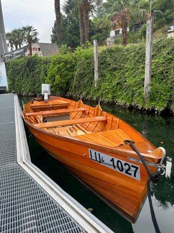 Labhart Barche: Ruderboot mit Elektromotor - befreit vom Bootschein – Usato da Weggis venduto da rai_7wxb 4