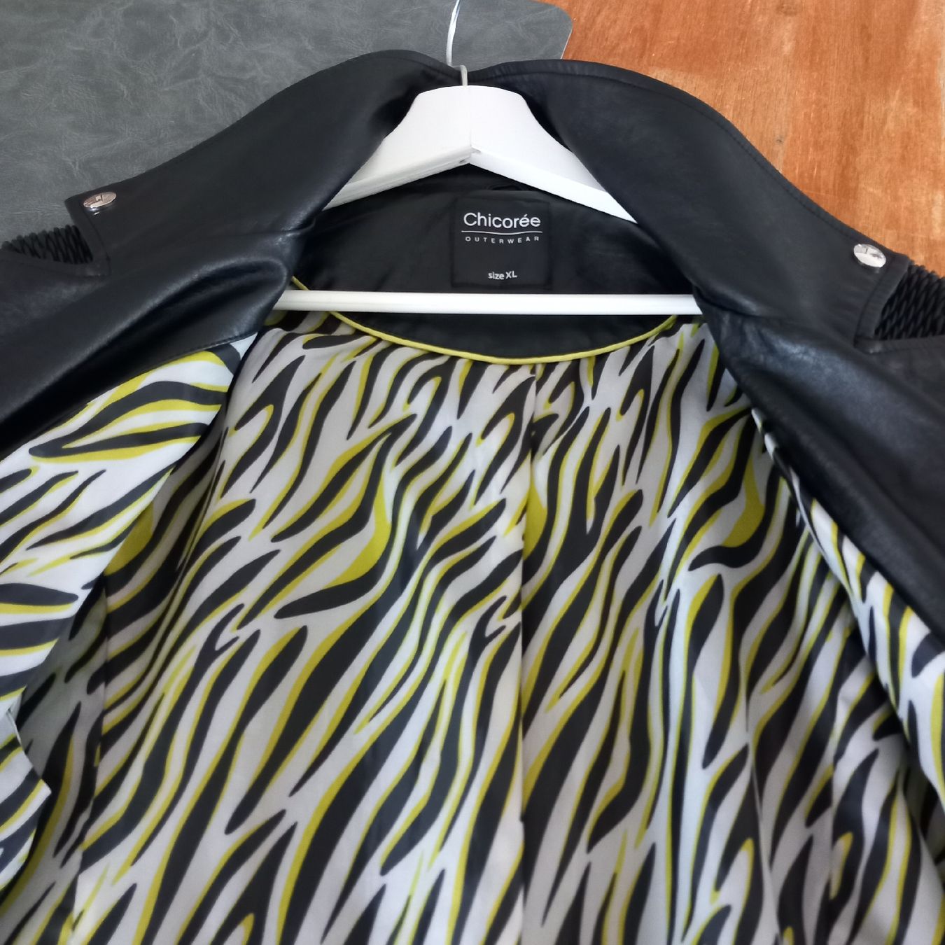 Giacche: Kunstleder Jacke schwarz. – Usato da Aegerten venduto da gismolini 5
