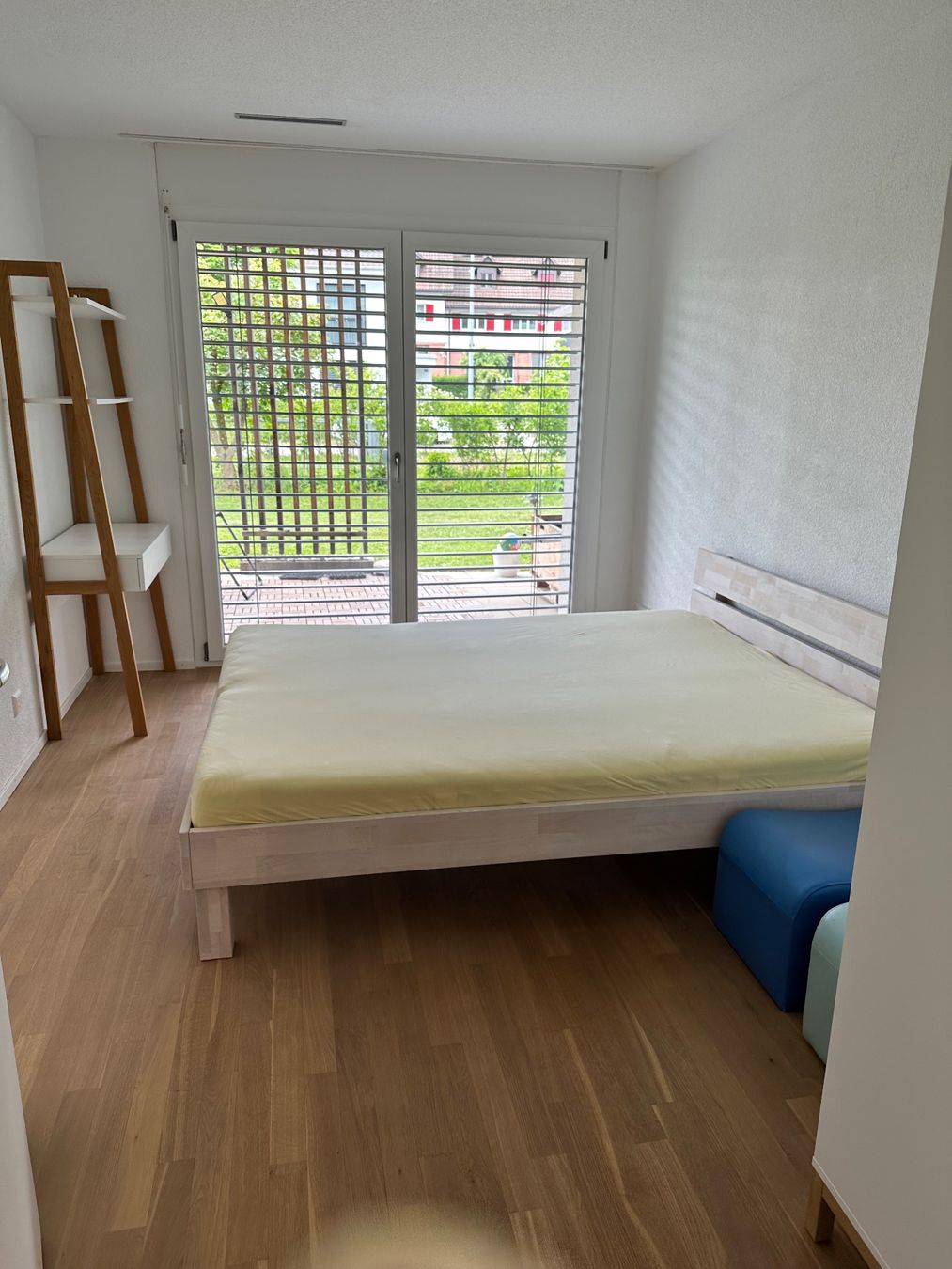 Betten: Bett komplett mit Rust & Mattraze – Gebraucht aus Tagelswangen von smartbird