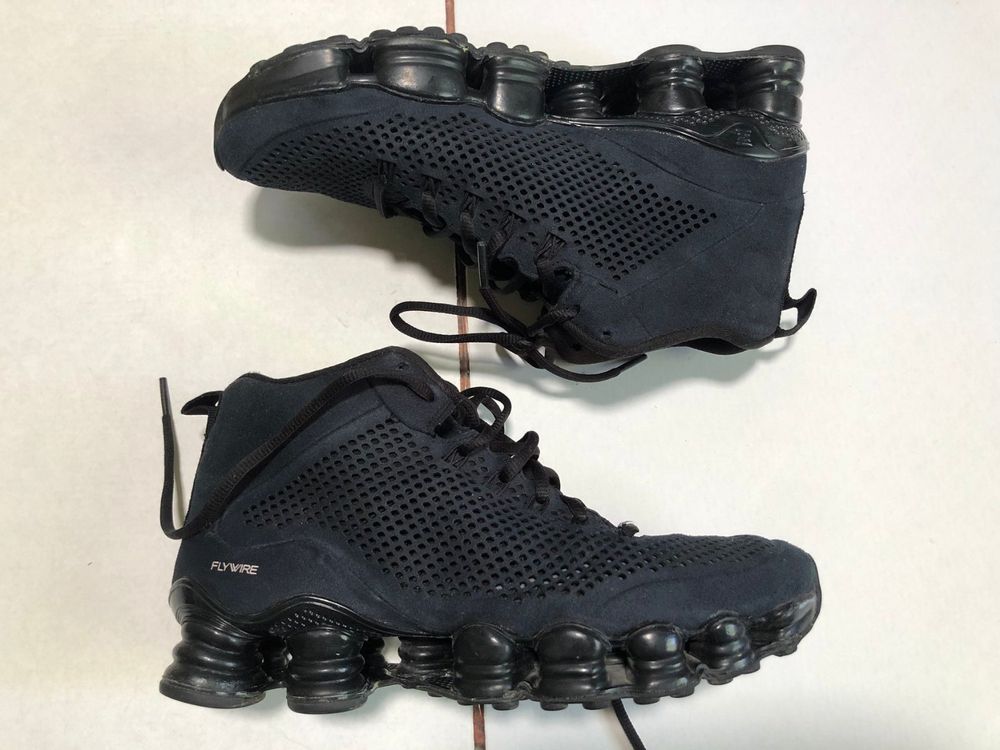 Black suede cheap nike shox