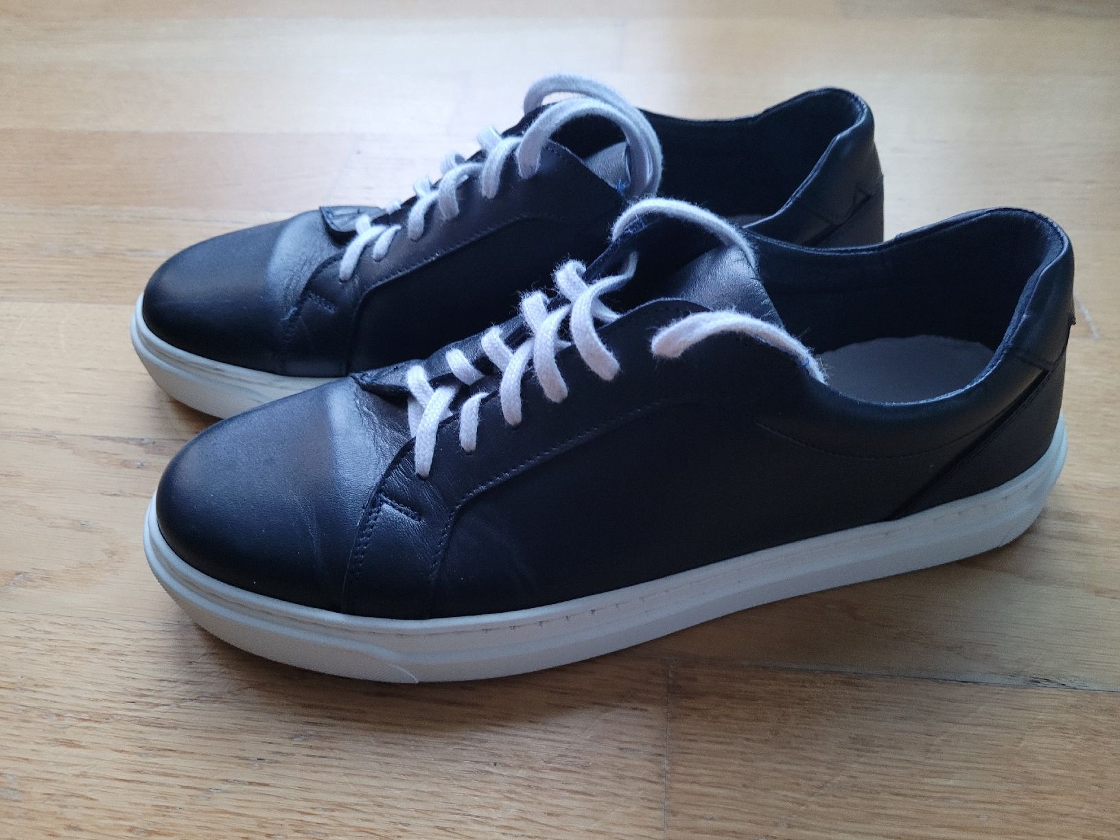 Herrenschuhe: Sneakers gr.39 – Gebraucht aus Winkel von Madziacz 2