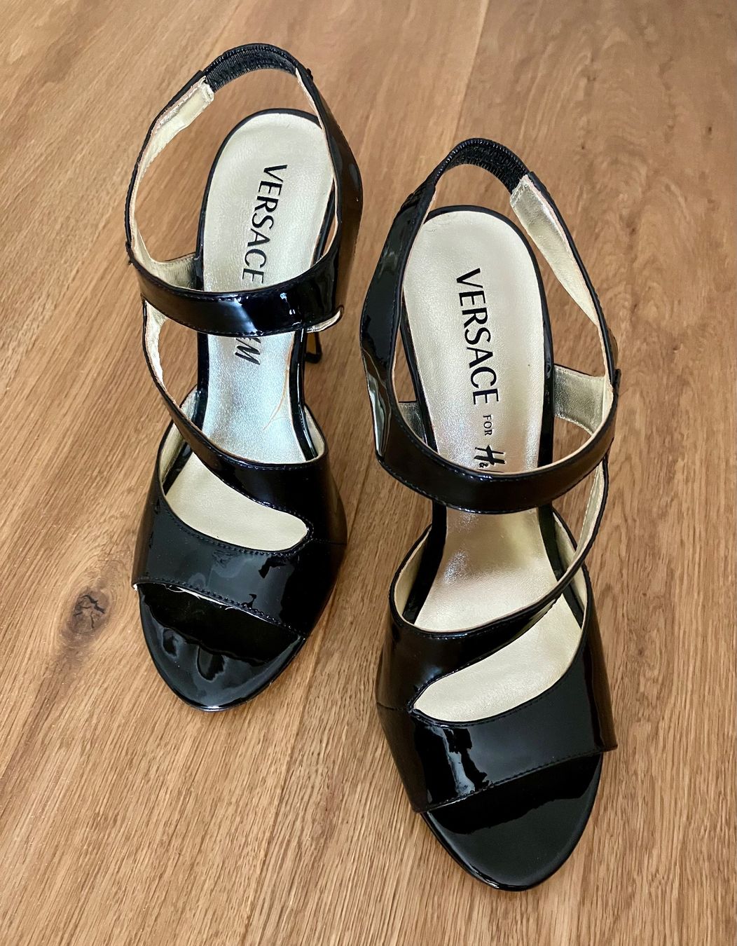 Versace Scarpe da donna: Versace for H&M High Heels - neu – Nuovo (secondo la descrizione) da Stansstad venduto da kerri8 2