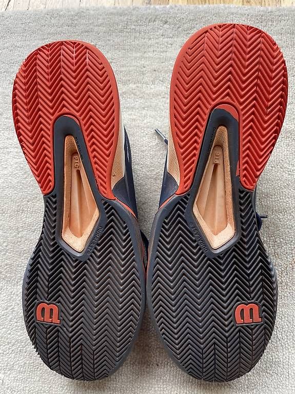 Herrenschuhe: Wilson Rush Pro Tennisschuhe Gr. 43,5 – Gebraucht aus Arlesheim von Matweb 2