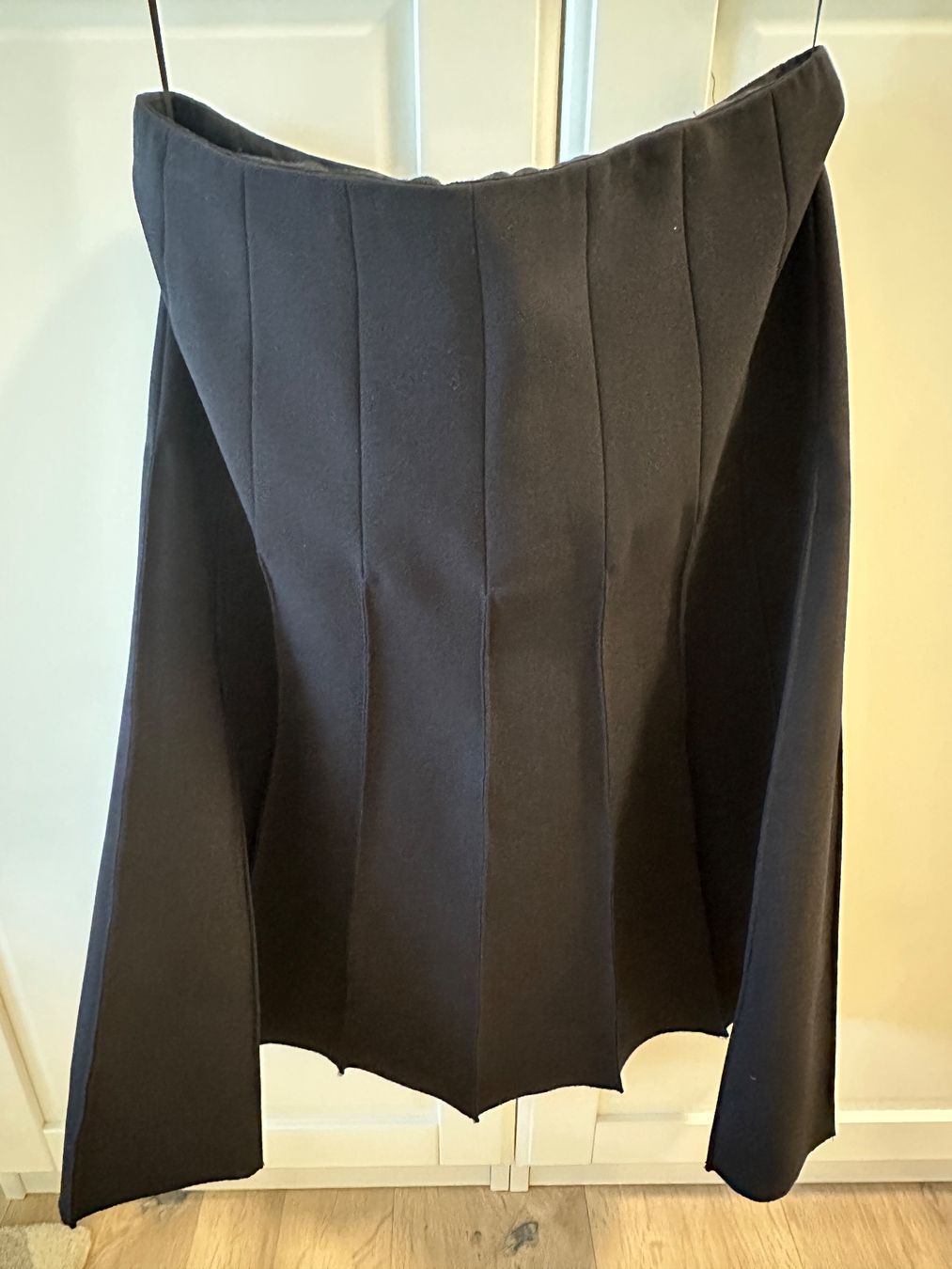 Gonne: Skirt – Usato da Fällanden venduto da jen_5rbs 1