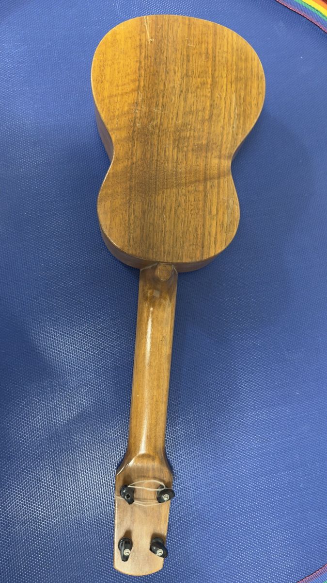 Strumenti musicali: Ukulele Holz  – Nuovo (secondo la descrizione) da Erlinsbach venduto da pulverschneegut 2