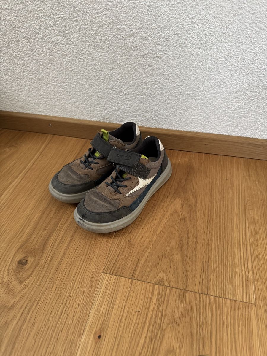 Scarpe per ragazzi: Superfit Schuhe Grösse 29 – Usato da Oltingen venduto da Funnyface 1