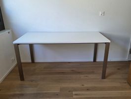 Schreibtisch mattweiss von Möbel Märki 
