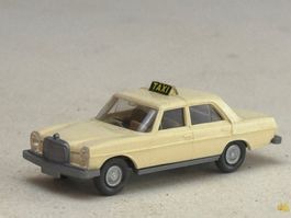 VE1- Wiking Mercedes 200 Taxi