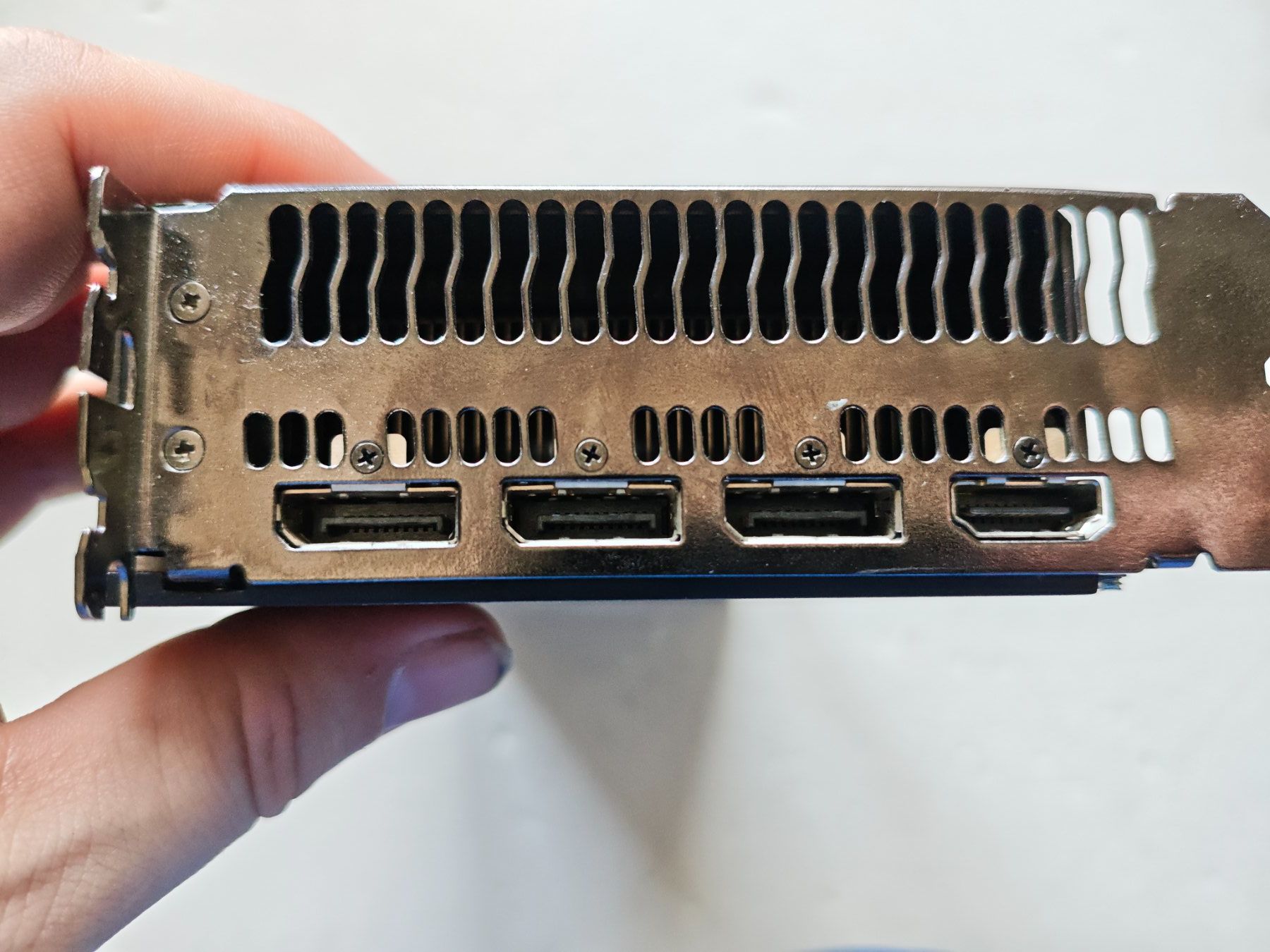 Amd Schede grafiche: AMD Radeon Vega 64 – Usato da Dübendorf venduto da tho_v2cs 3