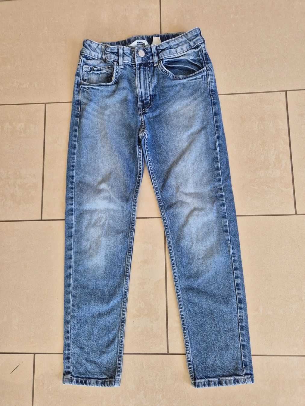 H&M Pantaloni: Hose Grösse 140 – Usato da Niederönz venduto da Niederhe