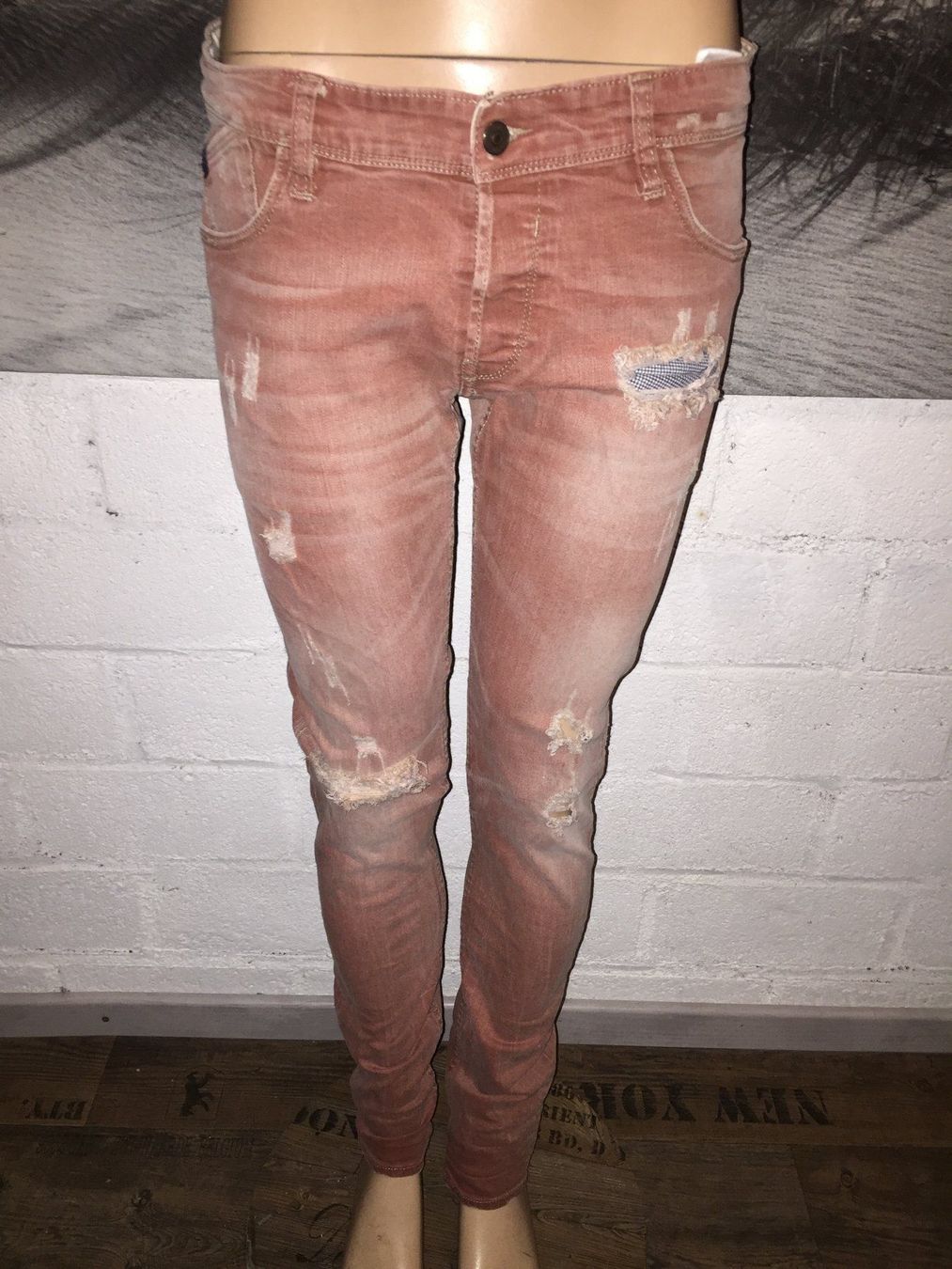 Le Temps Des Cerises Jeans: LTC LE TEMPS DES CERISES Jeans taille 33 – Usato da Cossonay-ville venduto da Super-Price-Quality