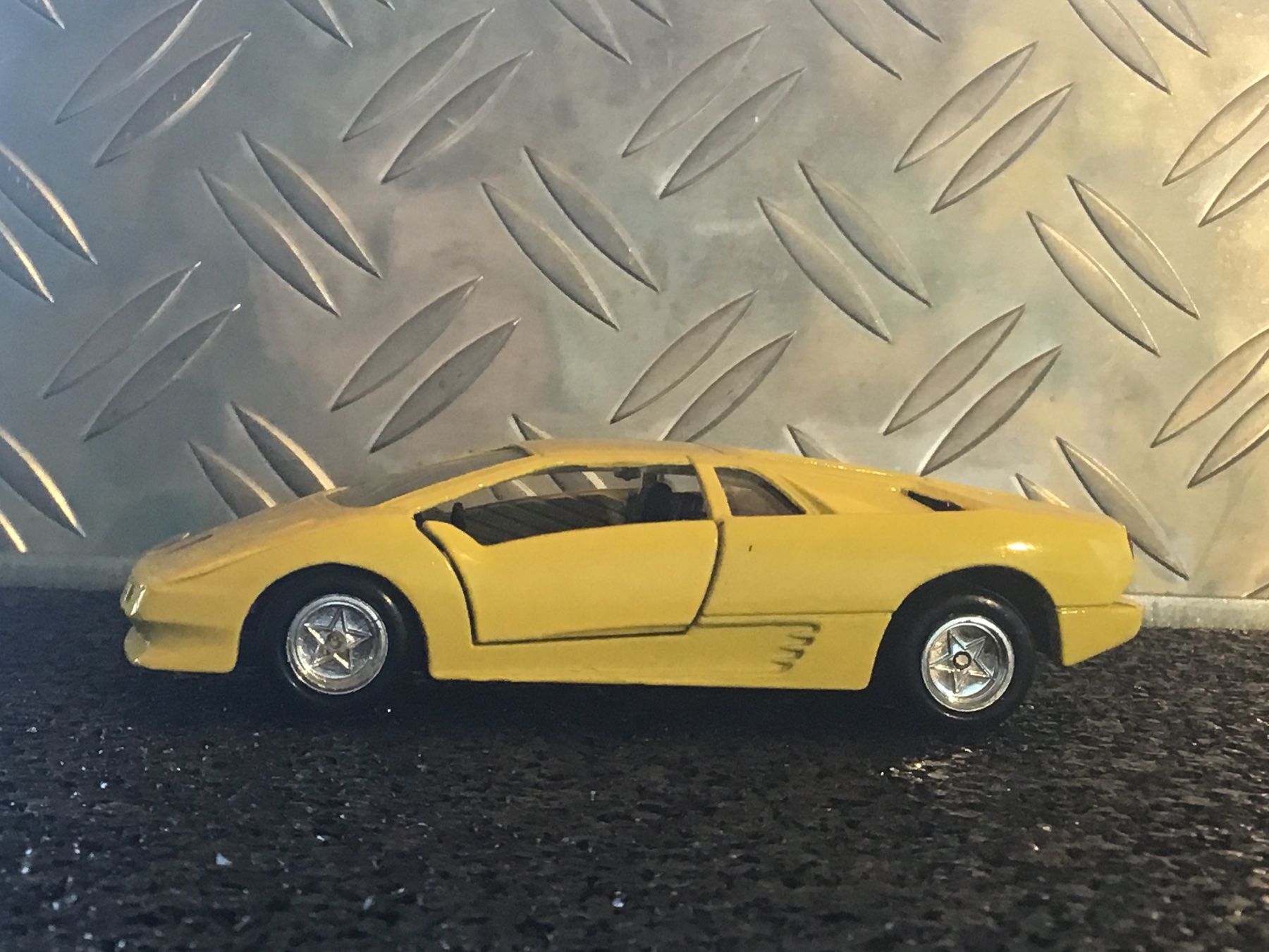 Lamborghini Modellini d'auto: SPORTSCAR COLLECTION LAMBORGHINI  DIABLO – Usato da Männedorf venduto da Spezial-Modelle 1