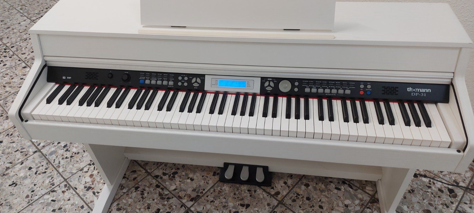 Thomann Strumenti musicali: Digitalpiano DP-31, 88 GHS-Tasten – Usato da Glattbrugg venduto da Swissmusik 1