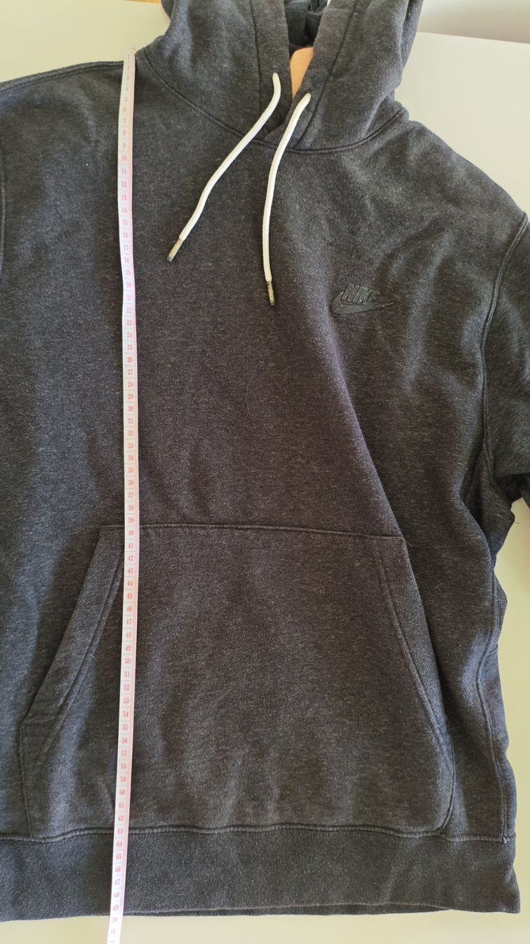Nike Maglioni & Felpe: Sweat à capuche Nike gris chiné Size M – Usato da Delémont venduto da boulllon 2