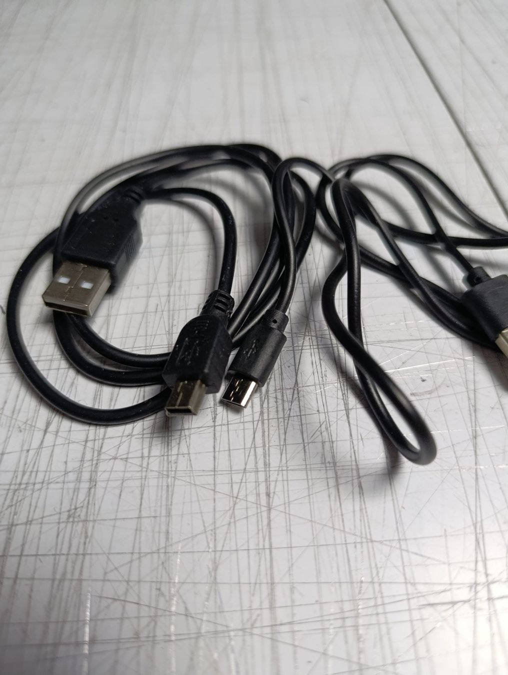 Caricabatterie: 3 USB Ladegeräte mit Micro-USB Kabel – Usato da Chur venduto da slim777 5