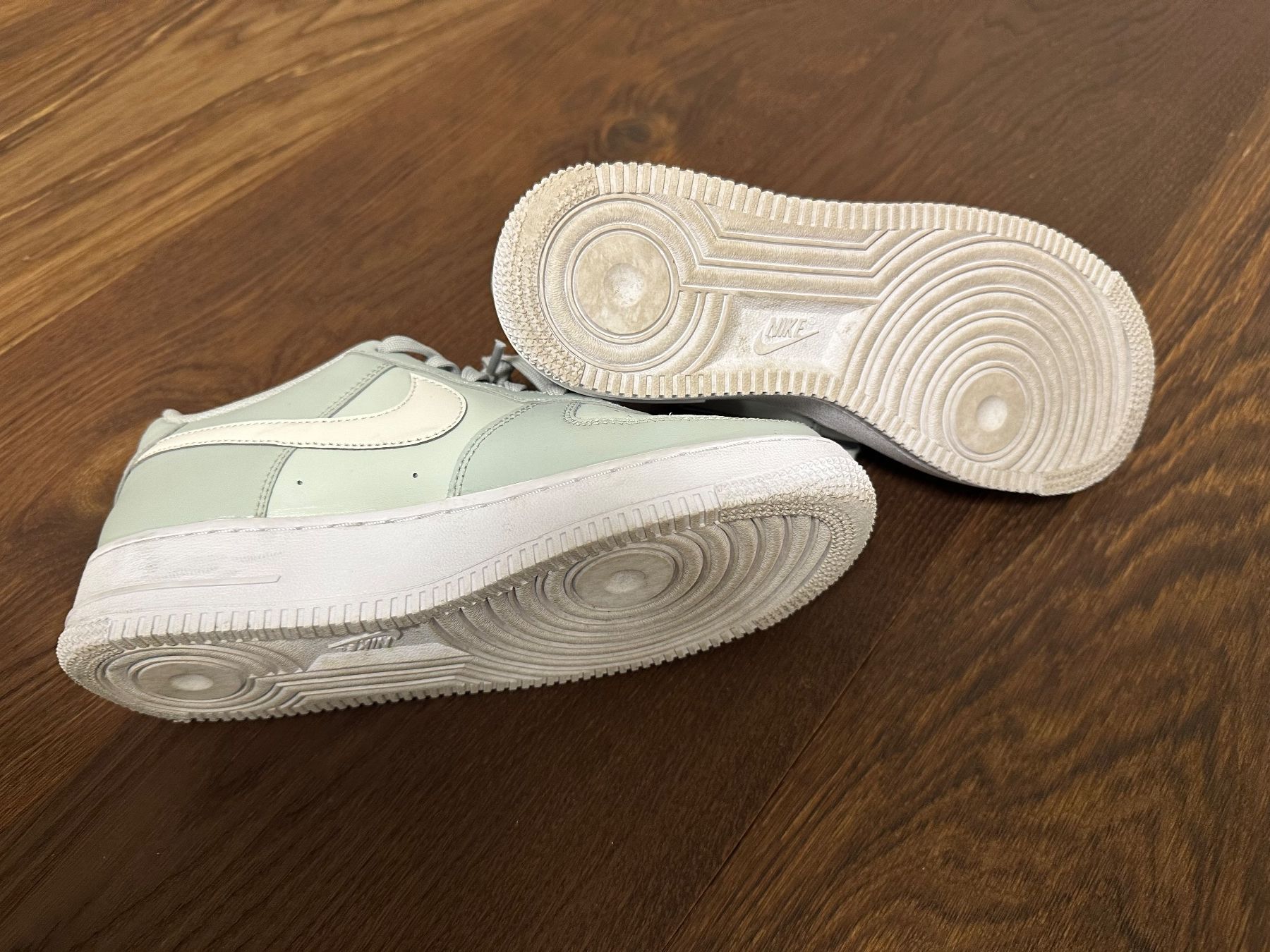 Nike Scarpe da uomo: Nike Air Force 1 Grösse 38,5 – Usato da Brunnen venduto da annitime 4