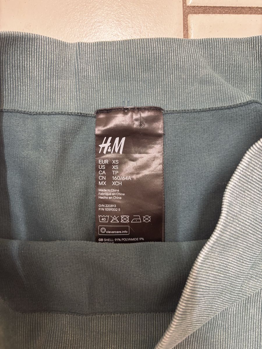 H&M Pantaloni: Shorts xs H&M – Usato da Montreux venduto da nai_5w9m 1