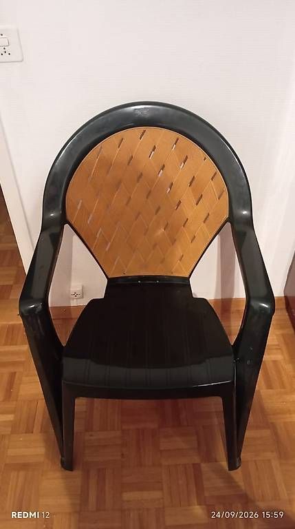 Sedie: Chaises 2 exemplaires  – Nuovo e nell'imballaggio originale da Thônex venduto da baptistela